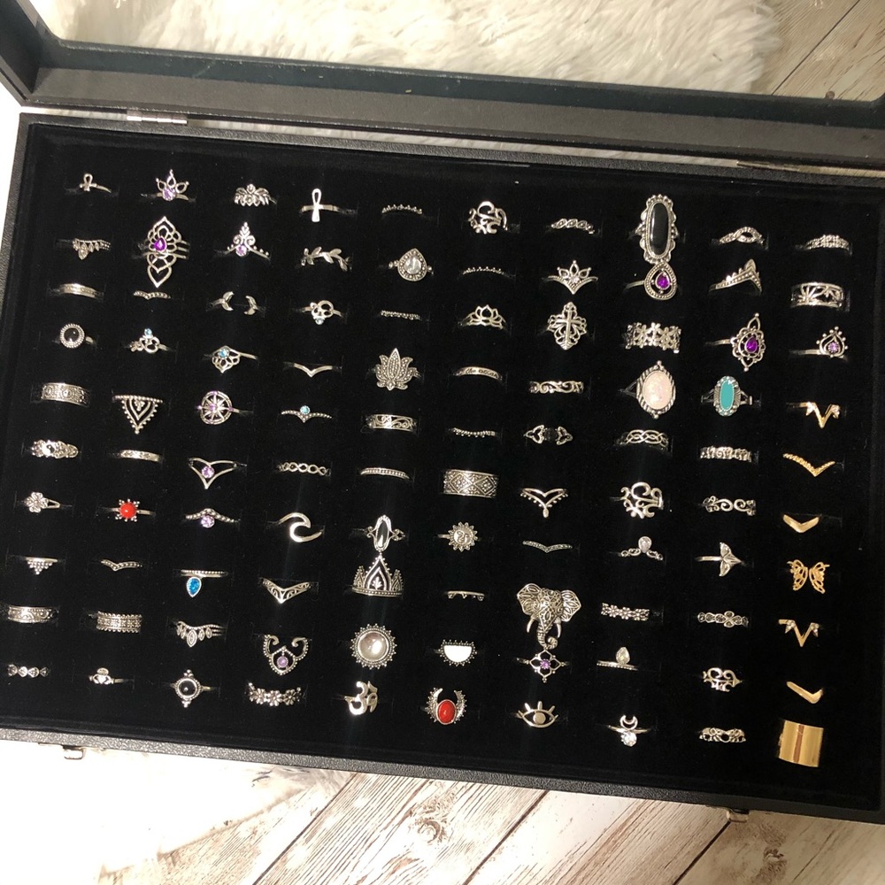 LOT of rings 100 pieces assorted